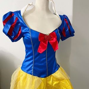 Leg Avenue Classic Snow White Costume S Halloween